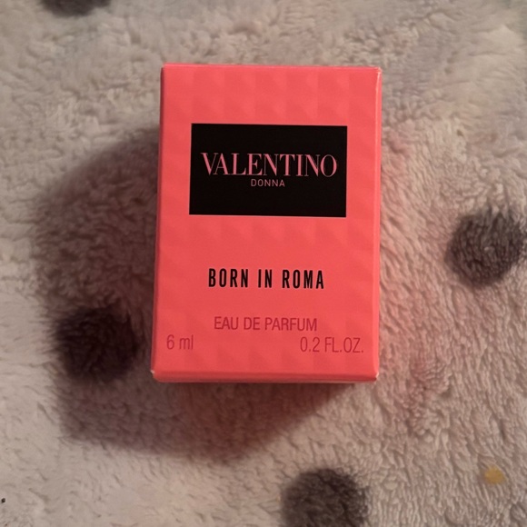 Valentino Born In Roma 6ML - Picture 2 of 3